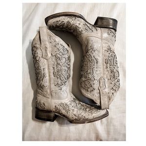 Corral Glitter Inlay Square Toe